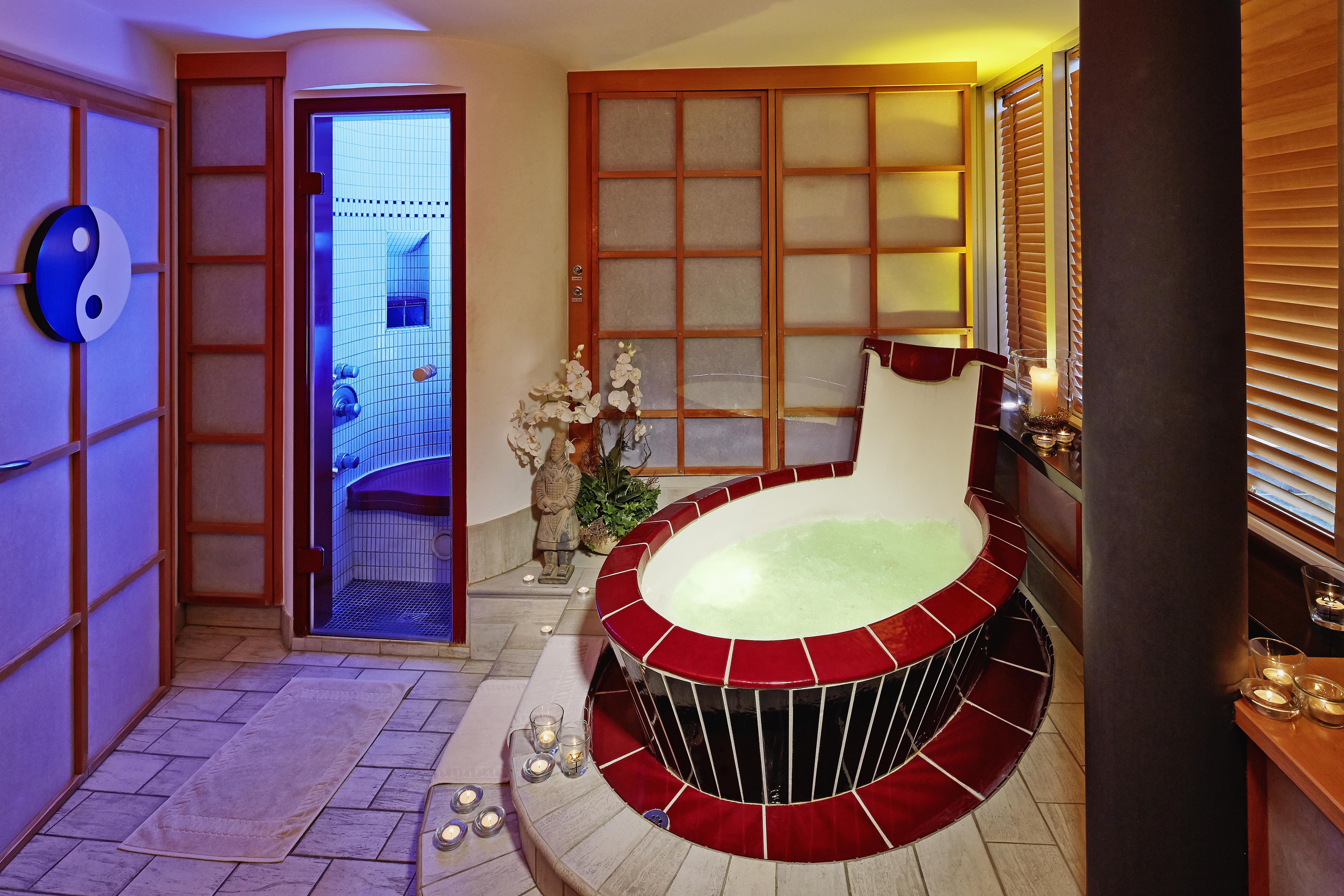 Parkhotel Bremen - Ein Mitglied Der Hommage Luxury Hotels Collection Exterior foto A modern Japanese-style bathroom