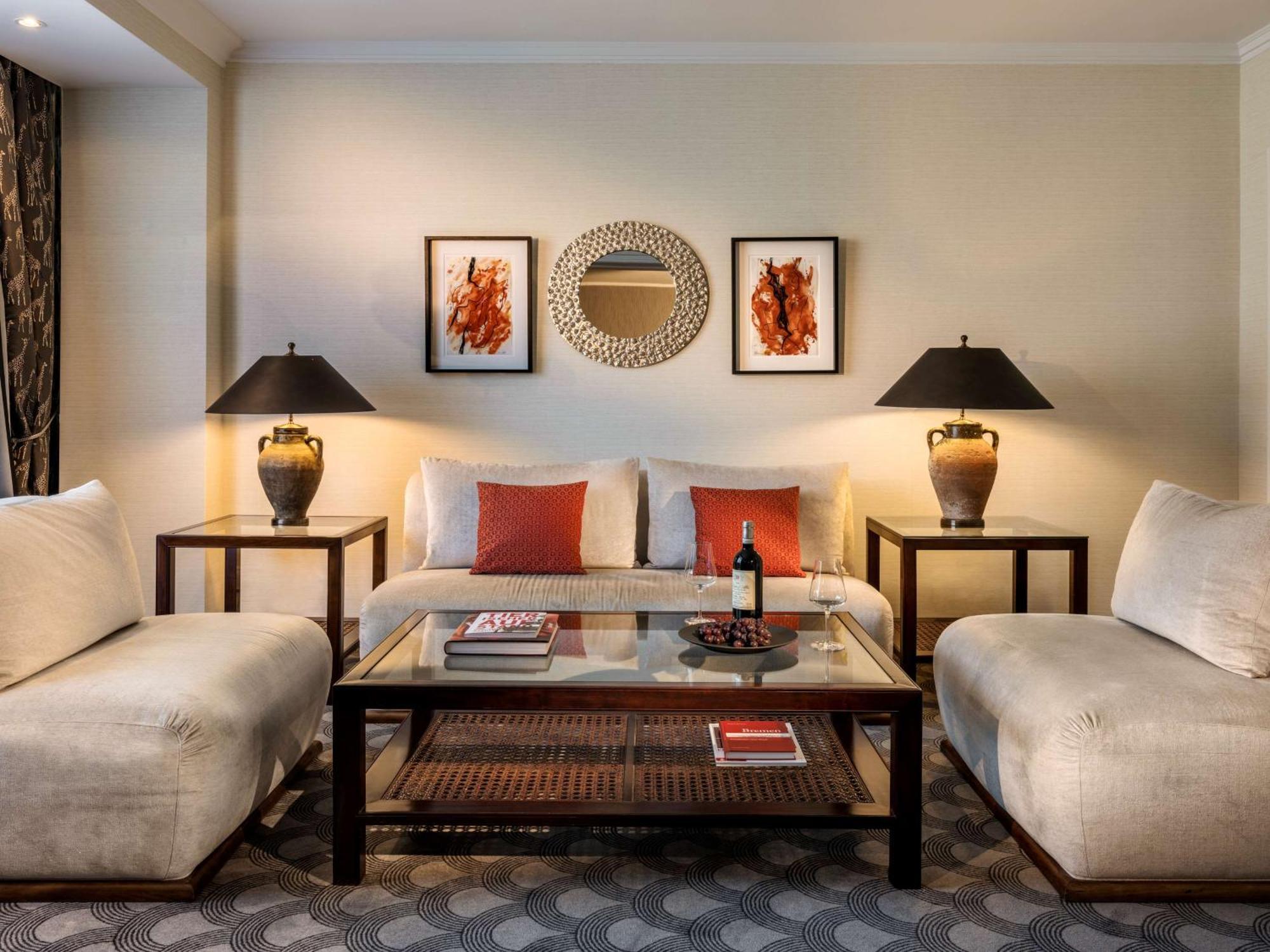 Parkhotel Bremen - Ein Mitglied Der Hommage Luxury Hotels Collection Exterior foto A living room at the Mandarin Oriental, Munich