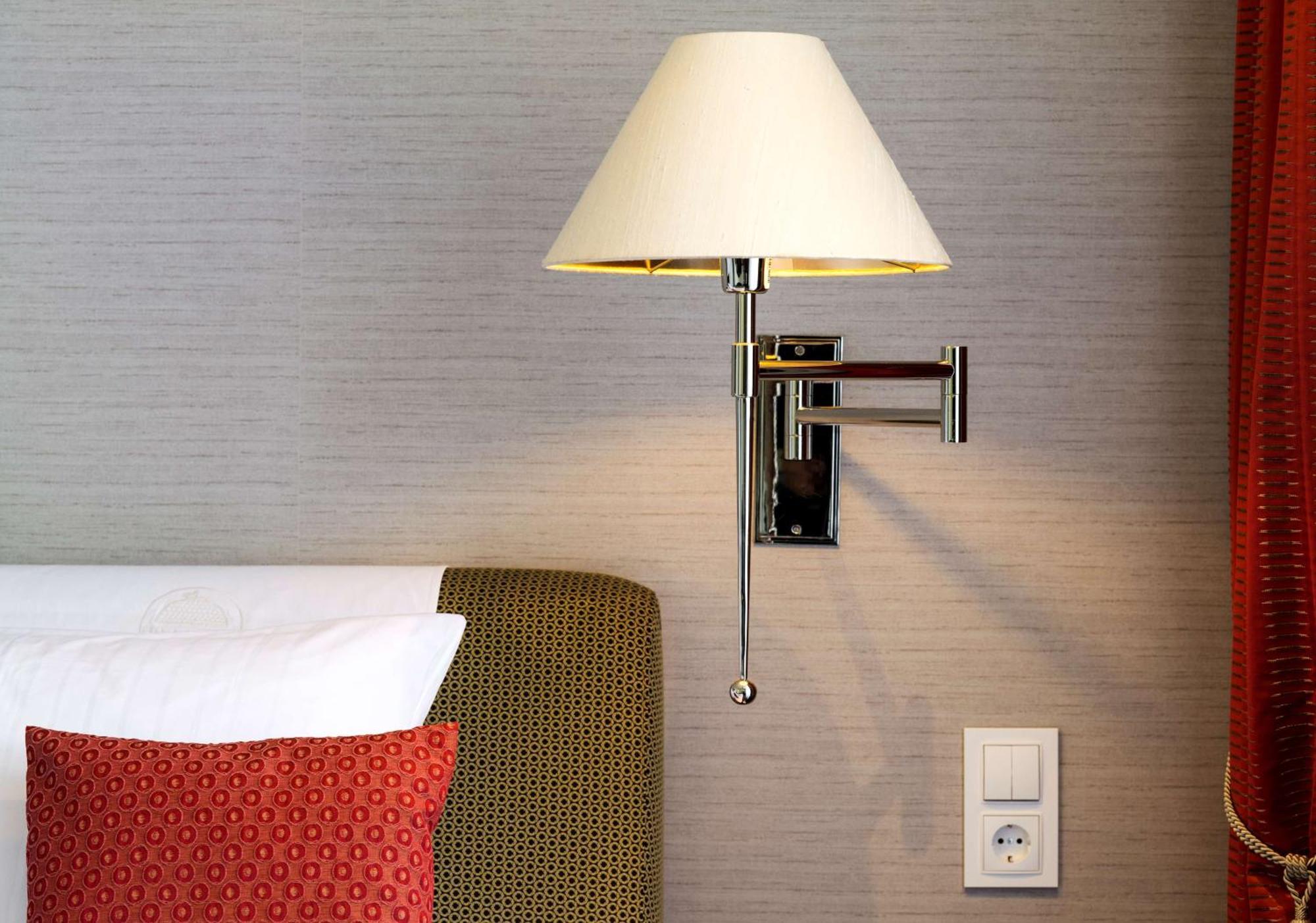 Parkhotel Bremen - Ein Mitglied Der Hommage Luxury Hotels Collection Exterior foto A wall light