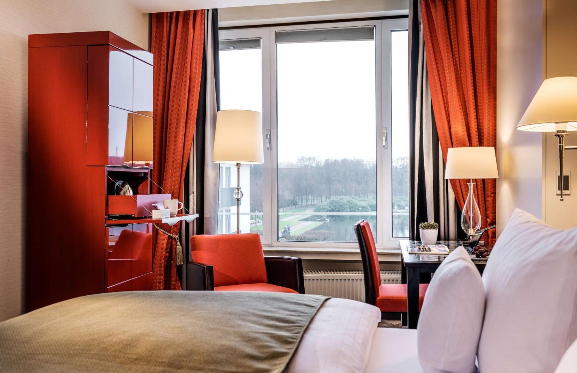 Parkhotel Bremen - Ein Mitglied Der Hommage Luxury Hotels Collection Exterior foto A room at the Hotel